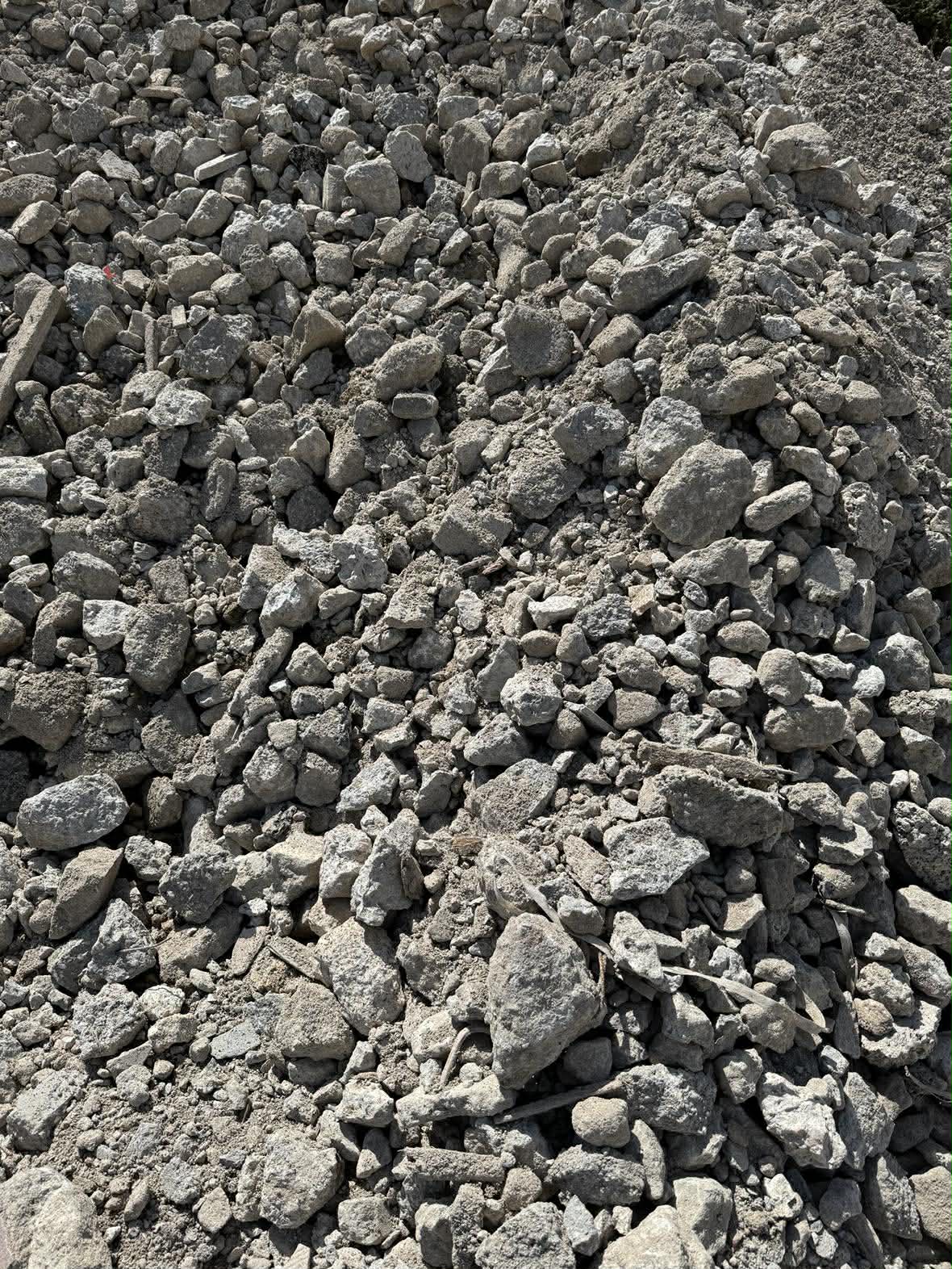 Grave 0/80 disponible à la vente